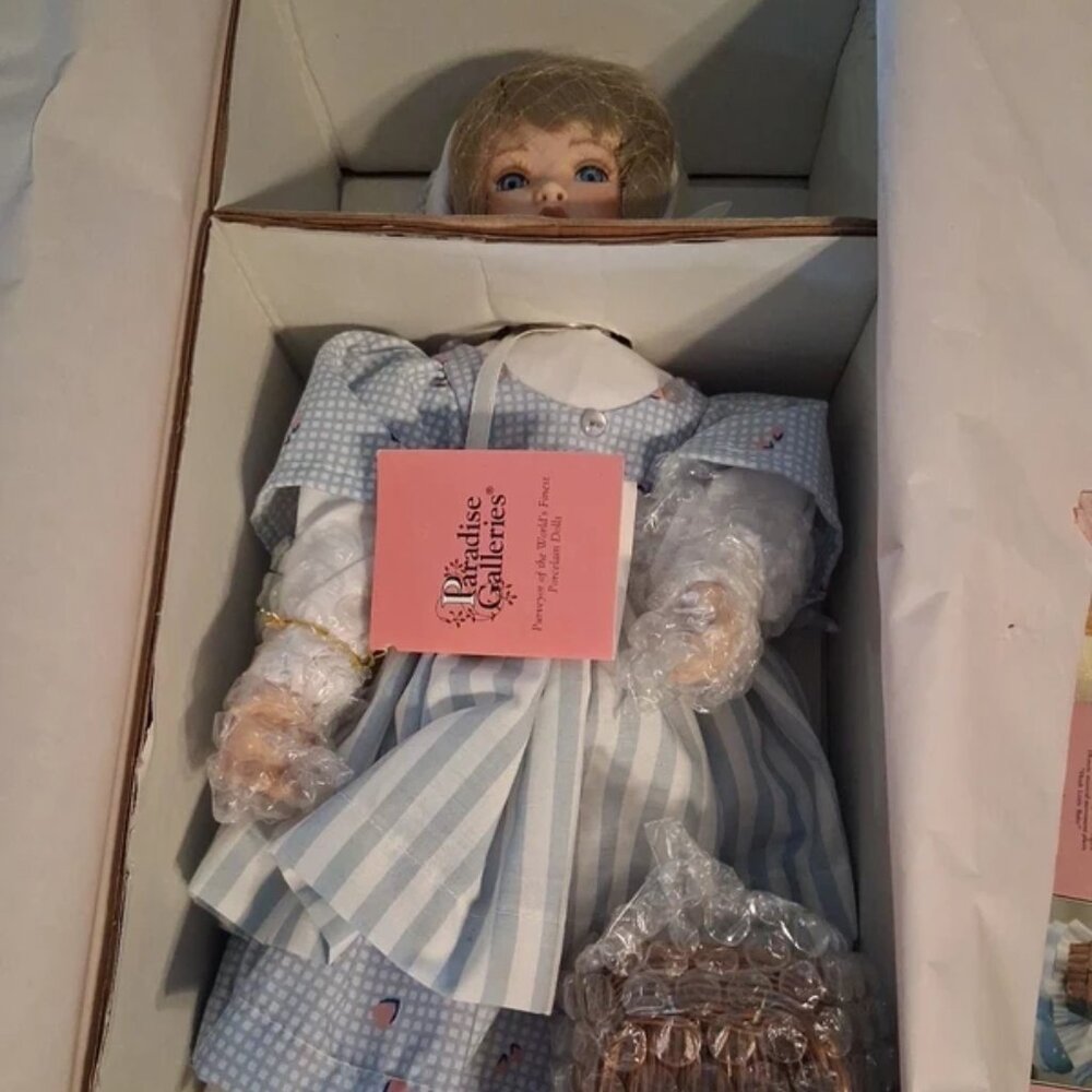 paradise galleries porcelain doll collectible- 'Melanie' NIB